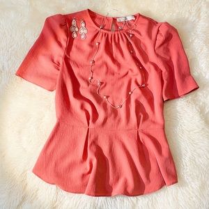 Women blouse size extra small, looks brand new